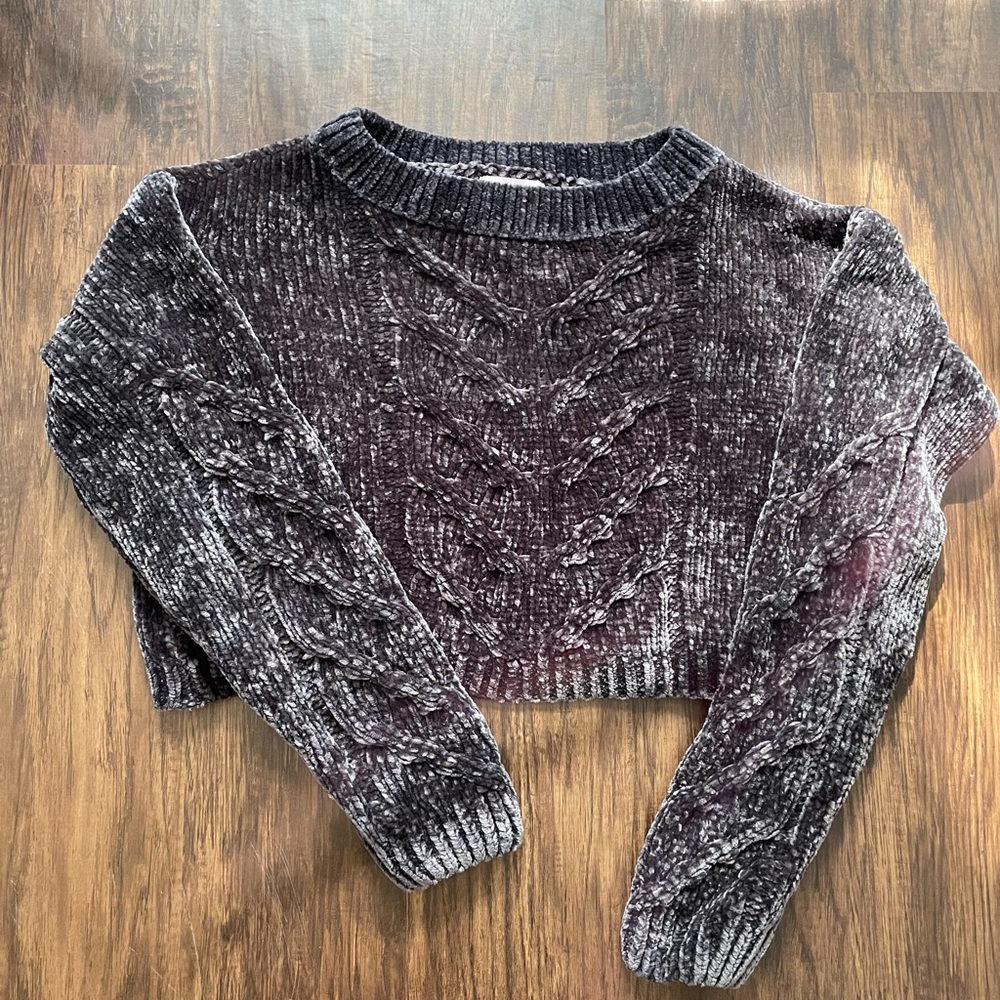Bongo Gray Knitted Cropped Sweater